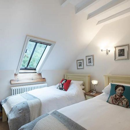 Converted Chapel, Stunning Sea & Mountain Views! Penmaen-mawr Exterior foto